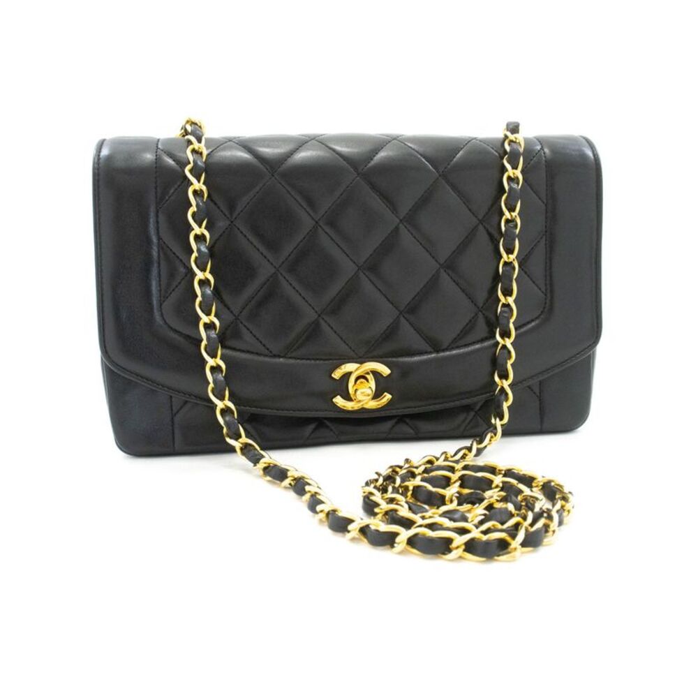 Chanel Vintage Chain Curved Flap Quilted Leather Black Leather Shoulder Bag Bag